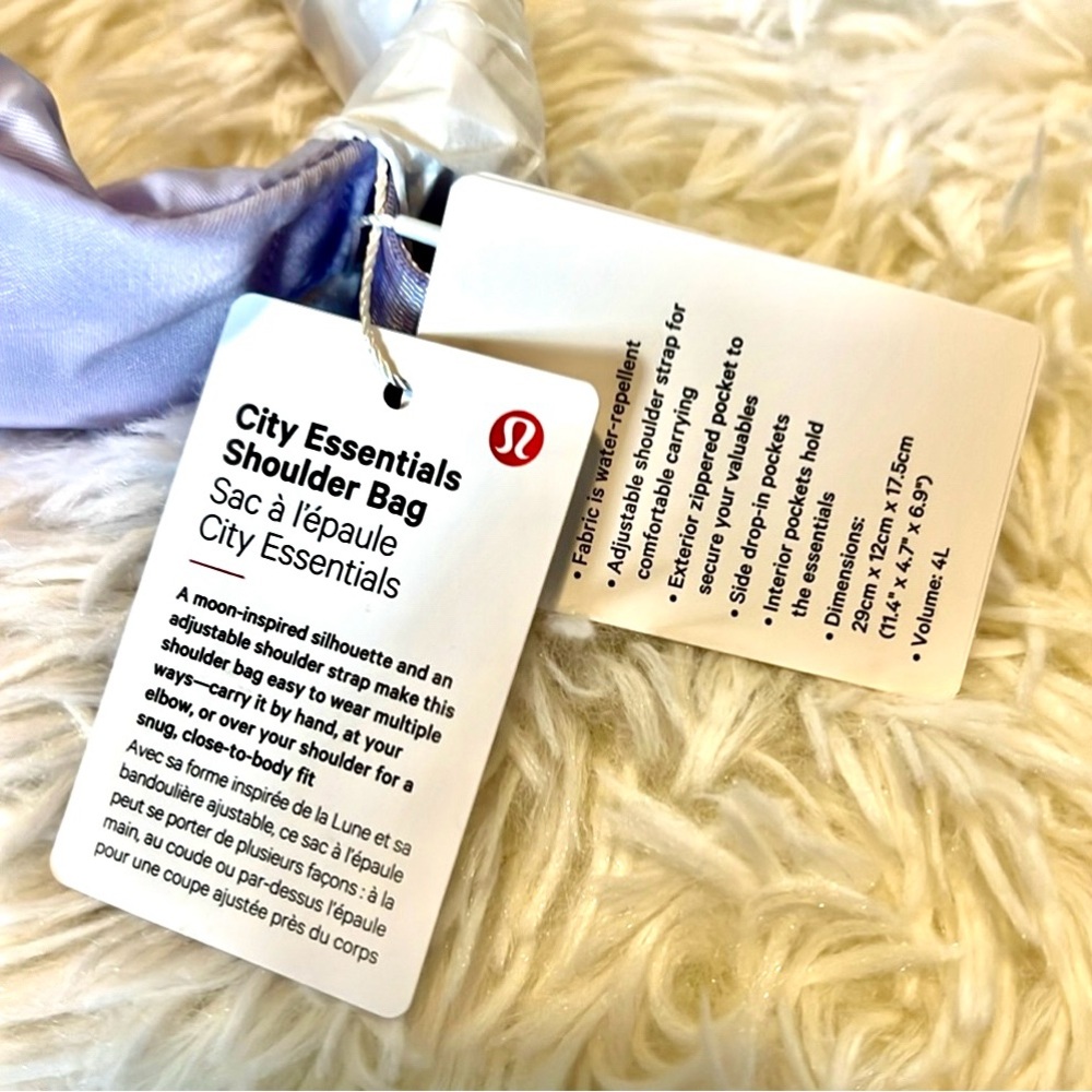 Lululemon City Essentials Shoulder Bag 4L Lavender Frost NWT - Picture 15 of 16